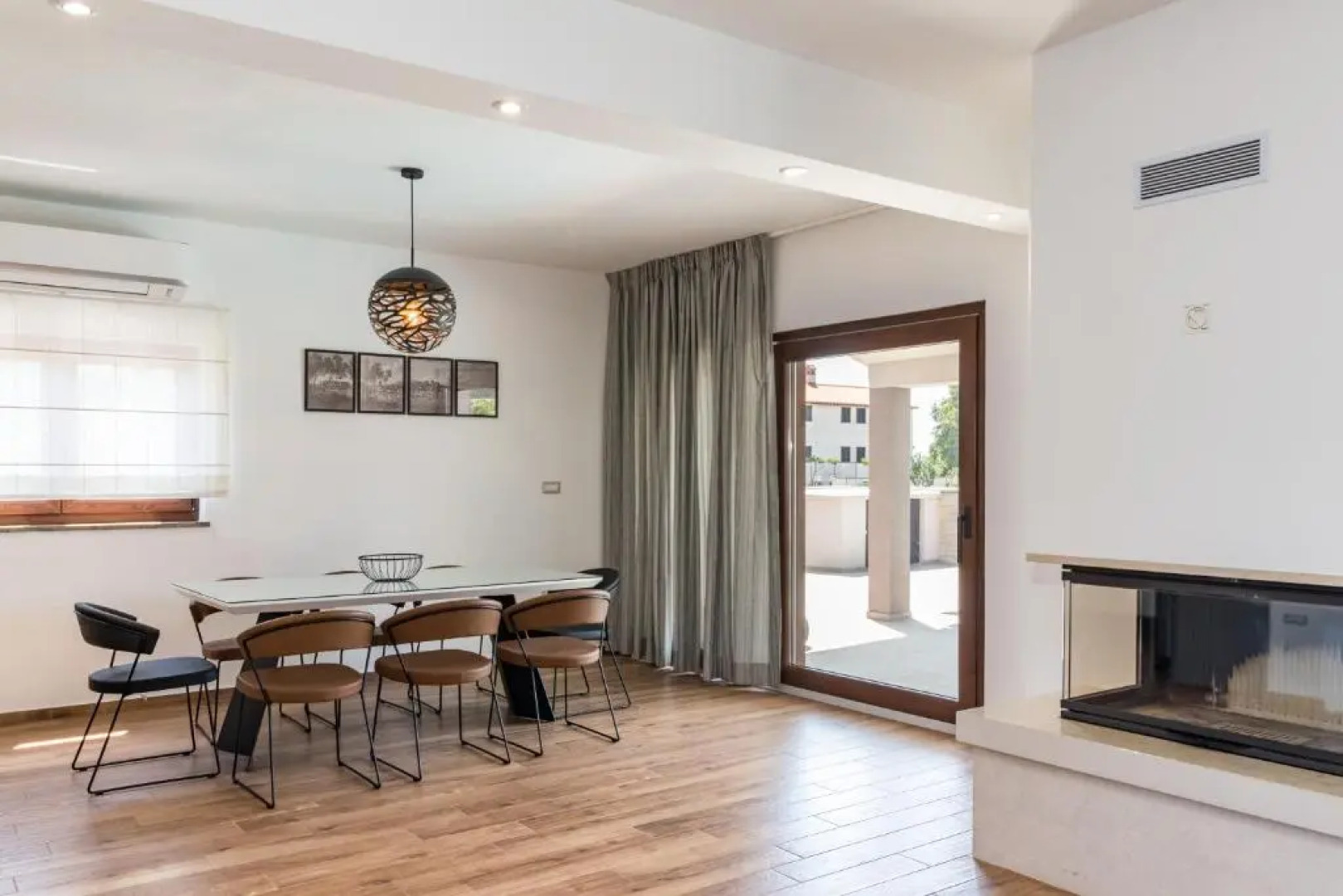 Charming villa Roma with private pool near Pula