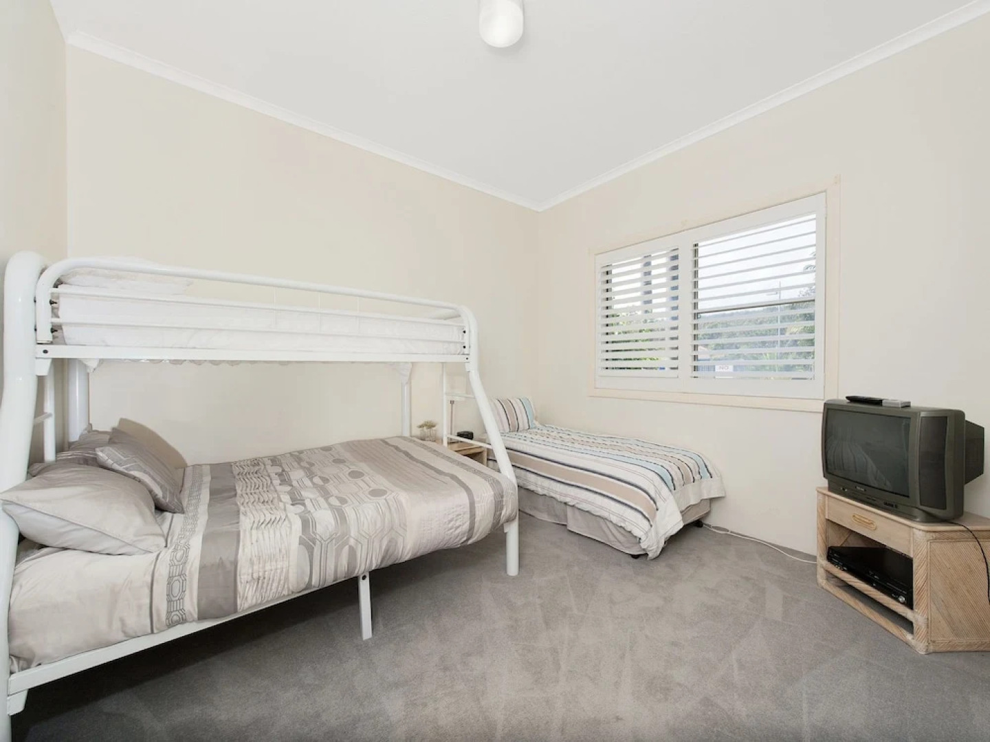 349 'Oaks Pacific Blue' 265 Sandy Point Road - Fantastic Pool