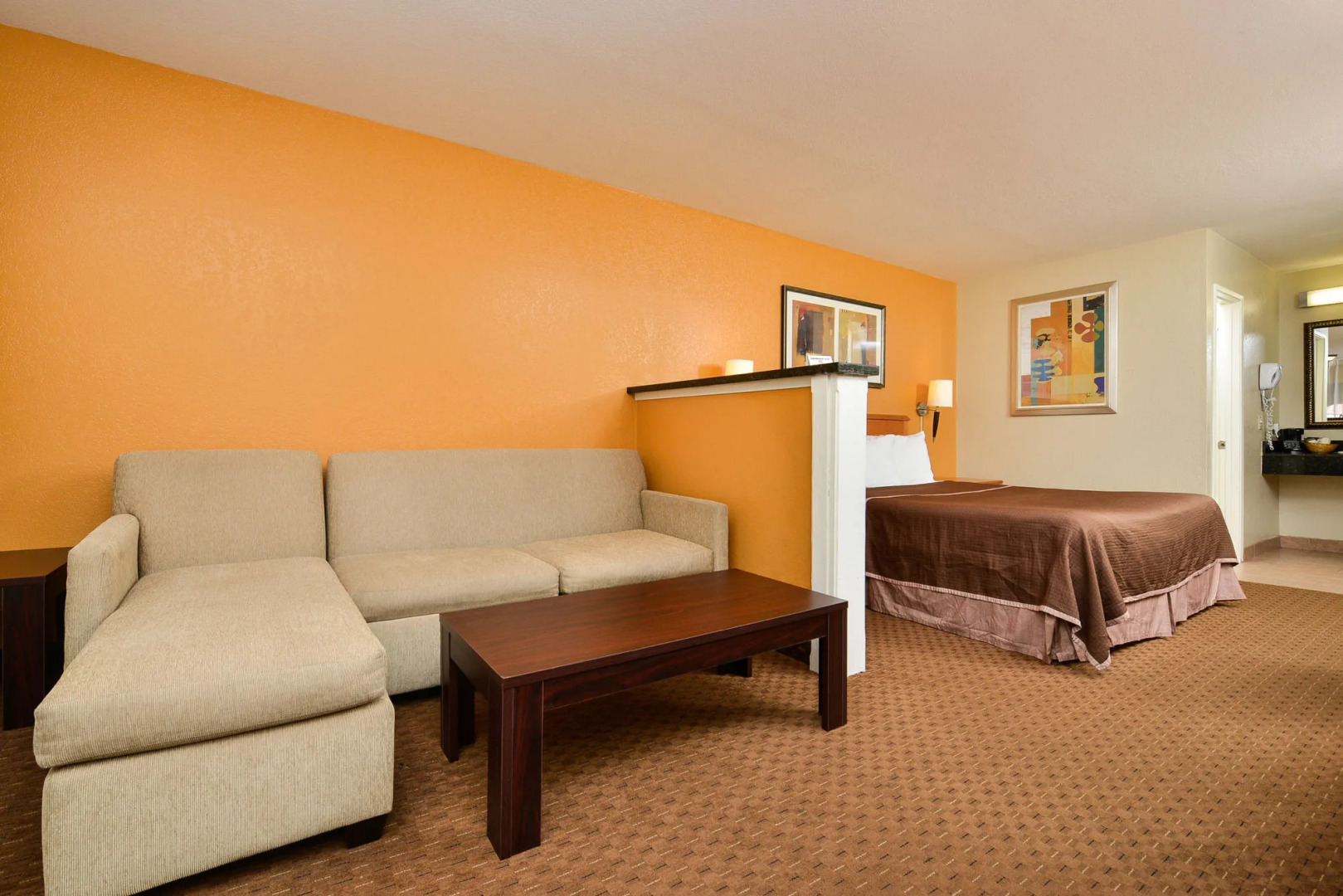 Econo Lodge Inn & Suites El Cajon San Diego East