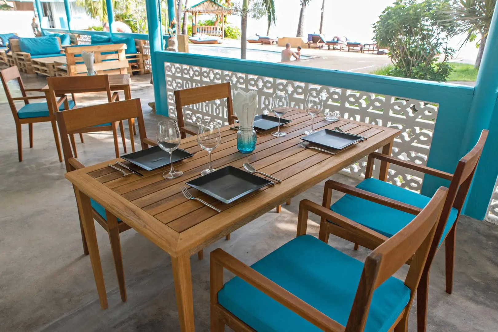 Blu' Beach Bungalows