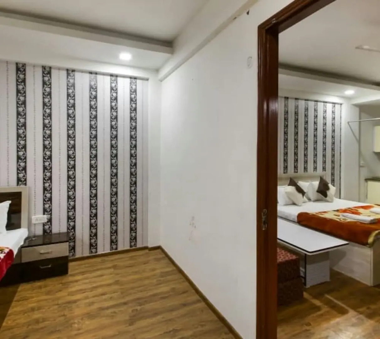 Bankey Bihari Holiday Homes By Naavagat