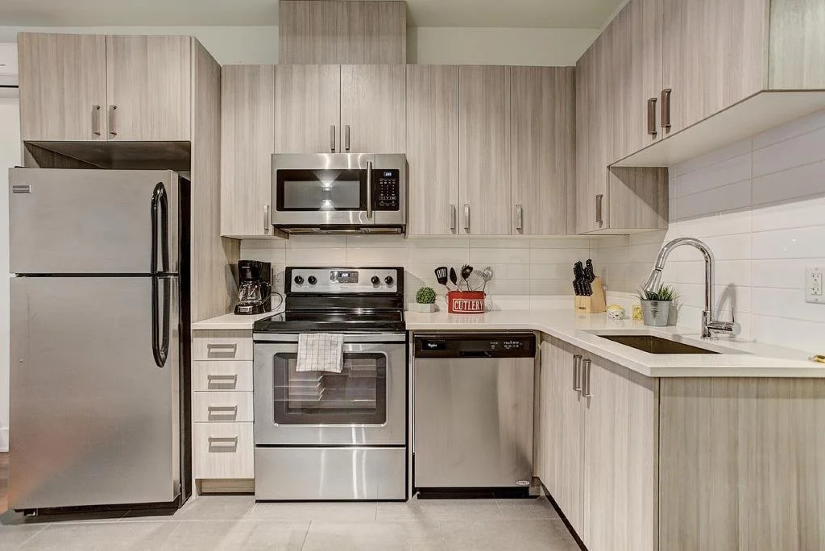 Prince Arthur Suites