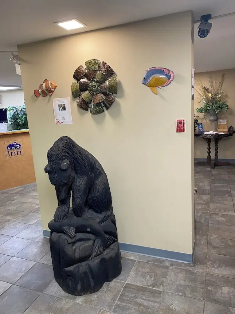 Airport Inn
