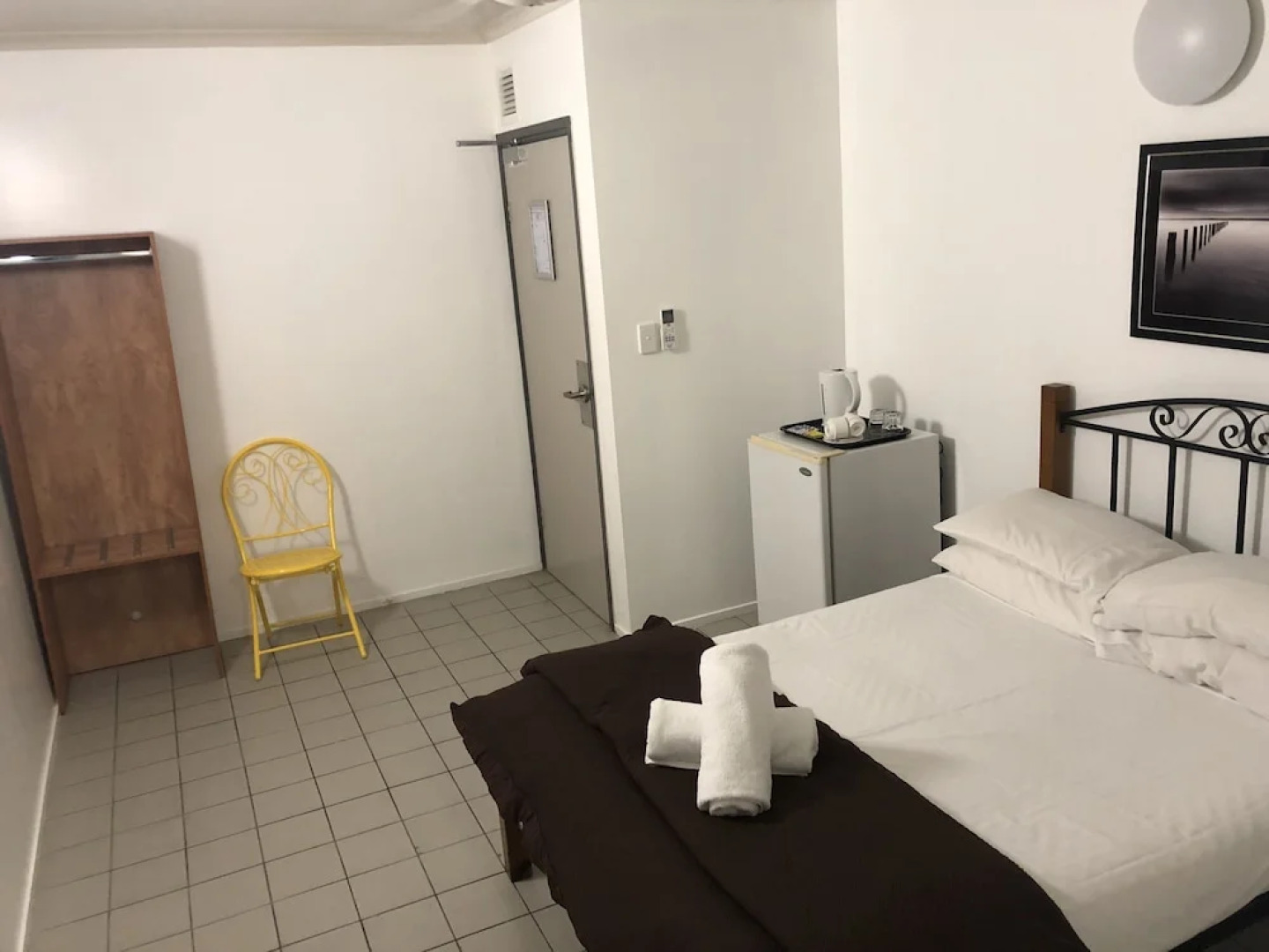 Airlie Waterfront Motel Accommodation