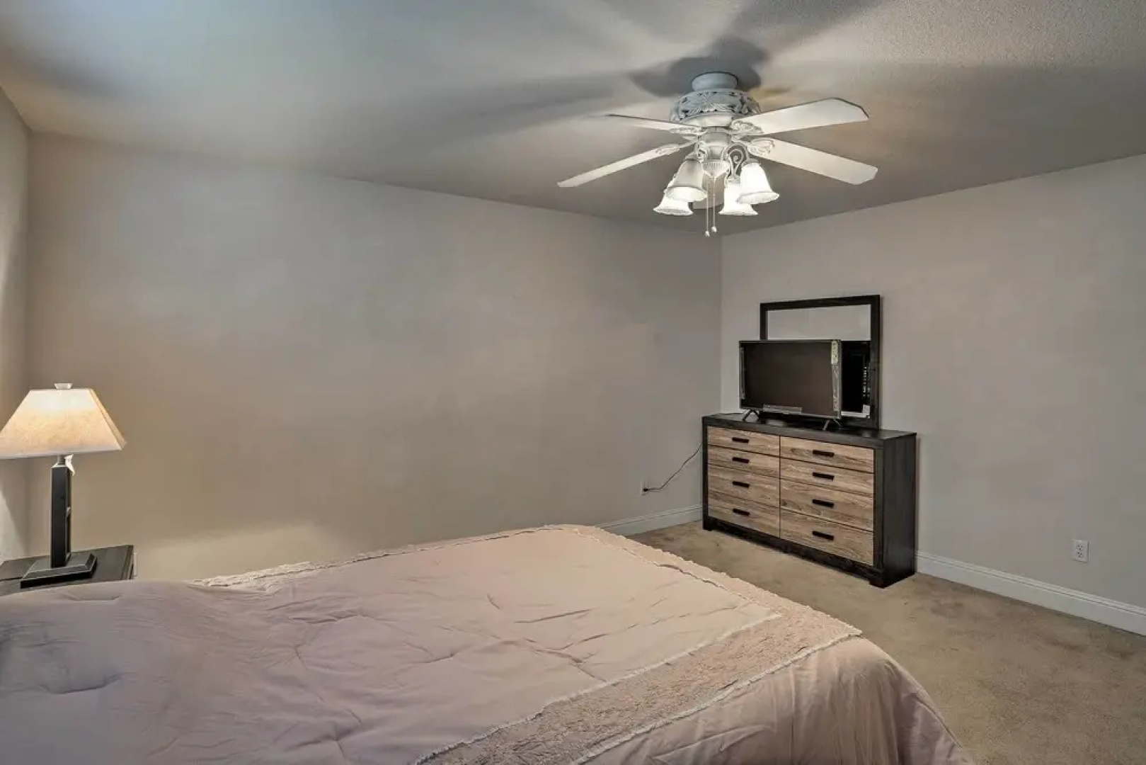 Spacious Downtown Chico Home ~ Half Mile to Csu!