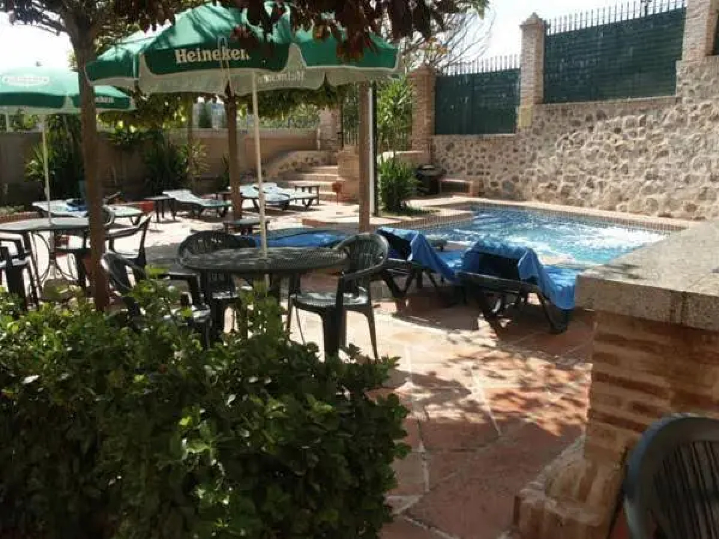 Hostal Descalzos