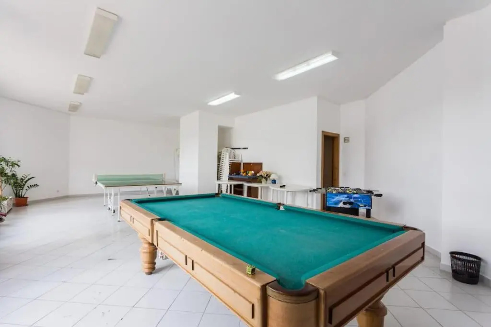 Tivoli Apt8 with Pool&Garage