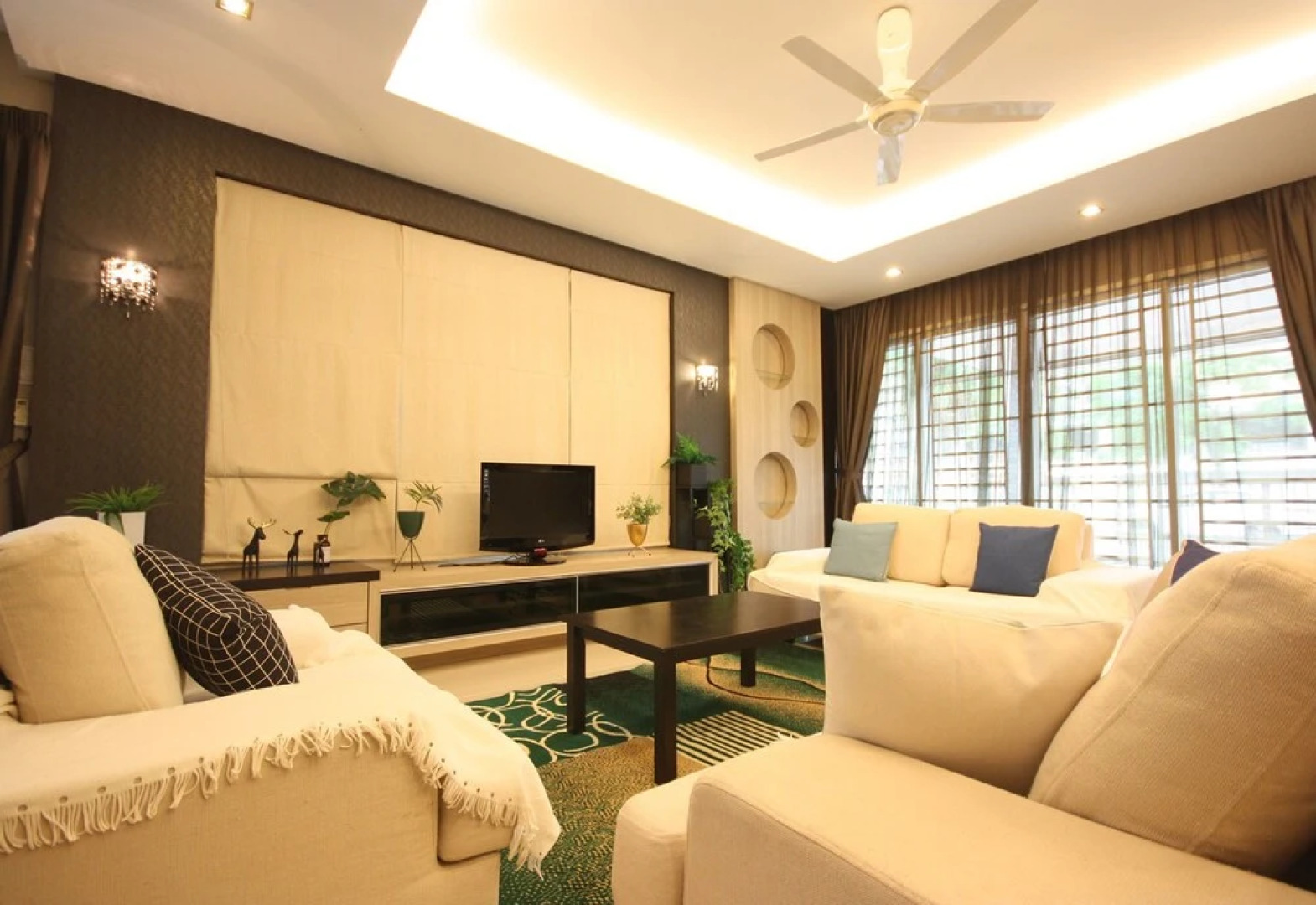 6BR Modern Series Courtyard Terrace