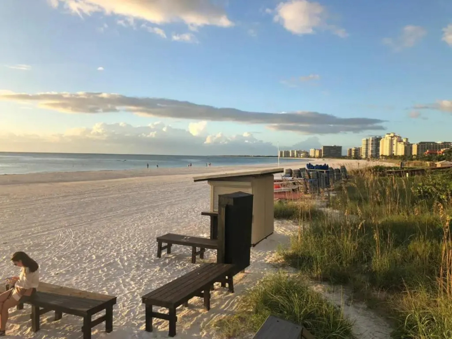 Beach 5 Min. Walk-Luxurious Modern Pool Home