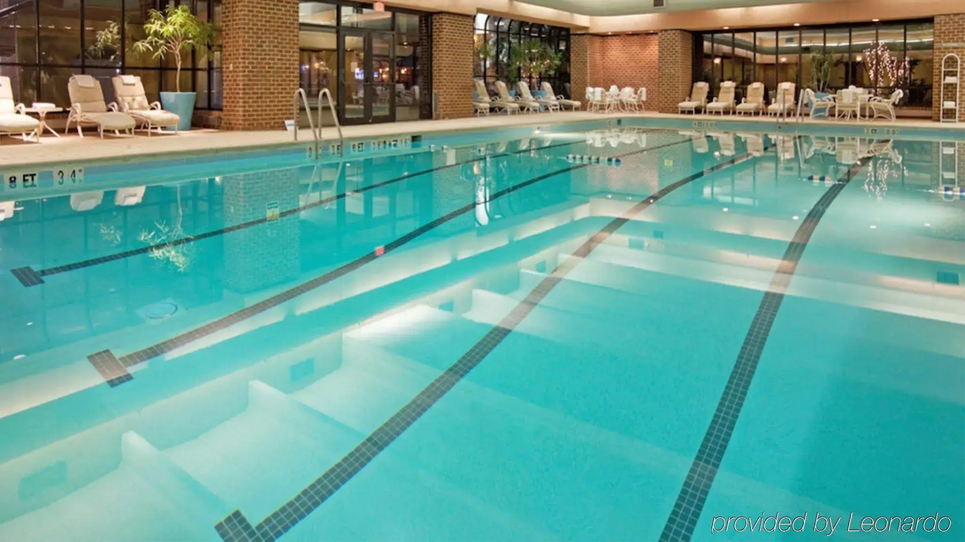 Doubletree by Hilton McLean Tysons