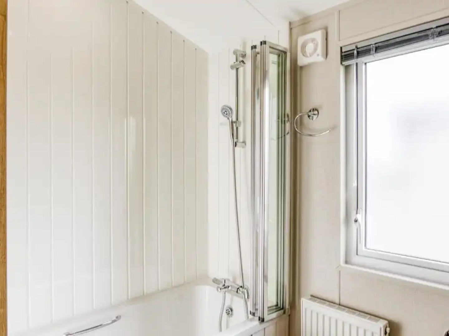 Cosy Home in Hastings With Balcony