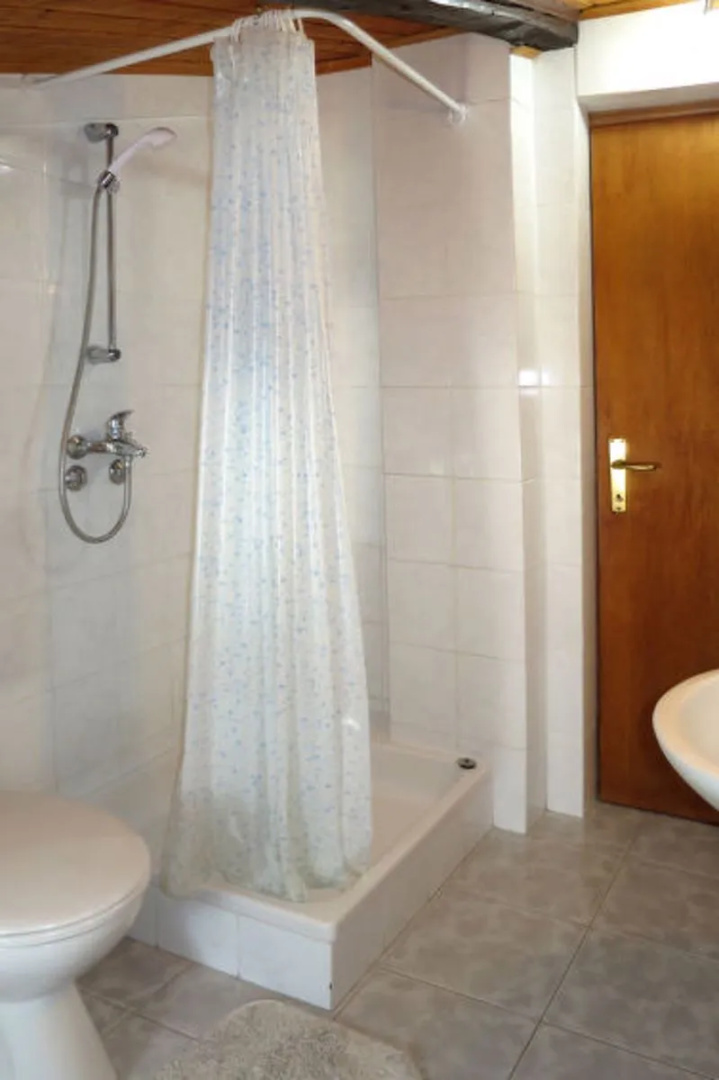 Apartment Lukeni Vinjerac 32818