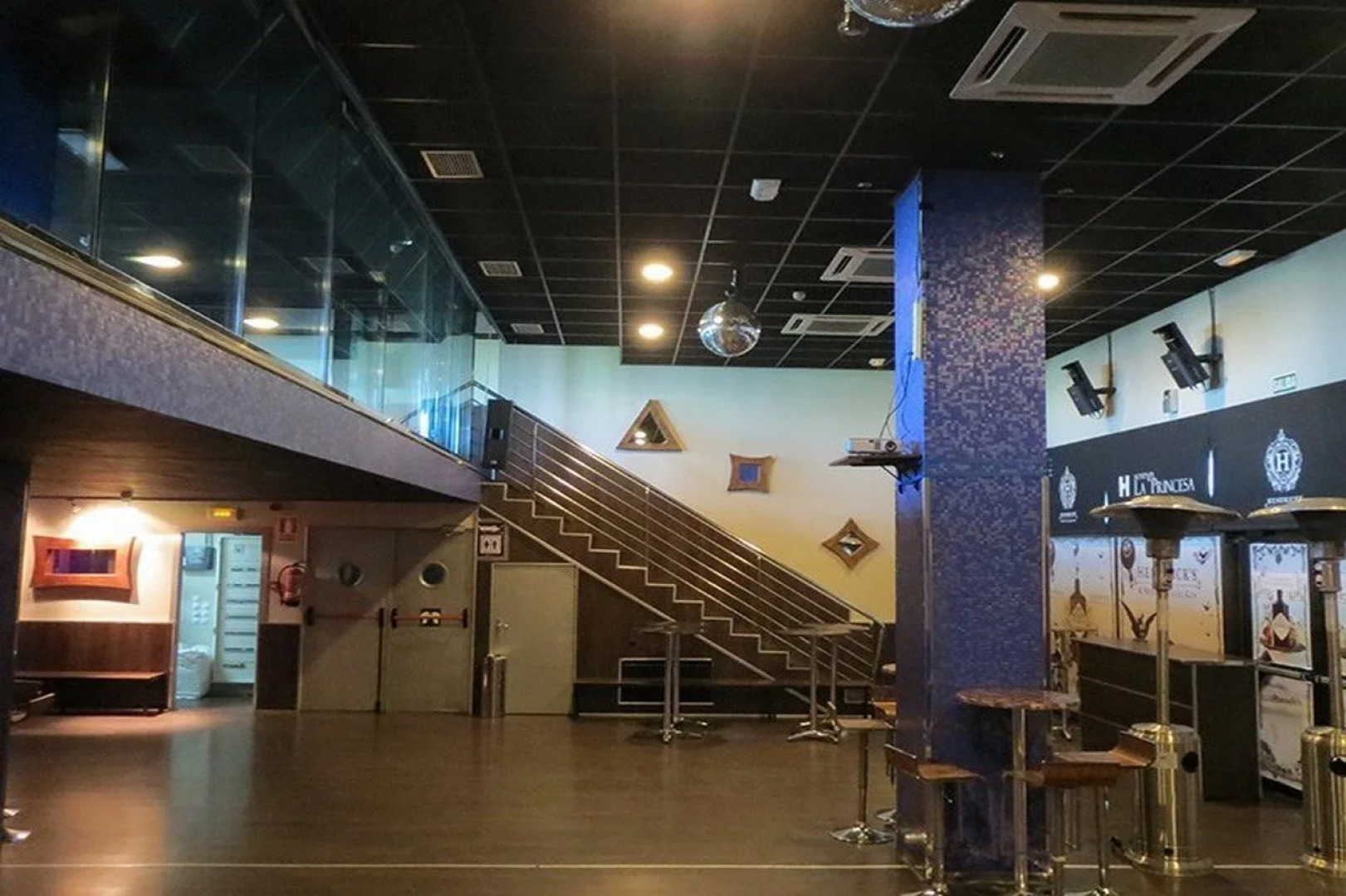 Отель Checkin La Princesa