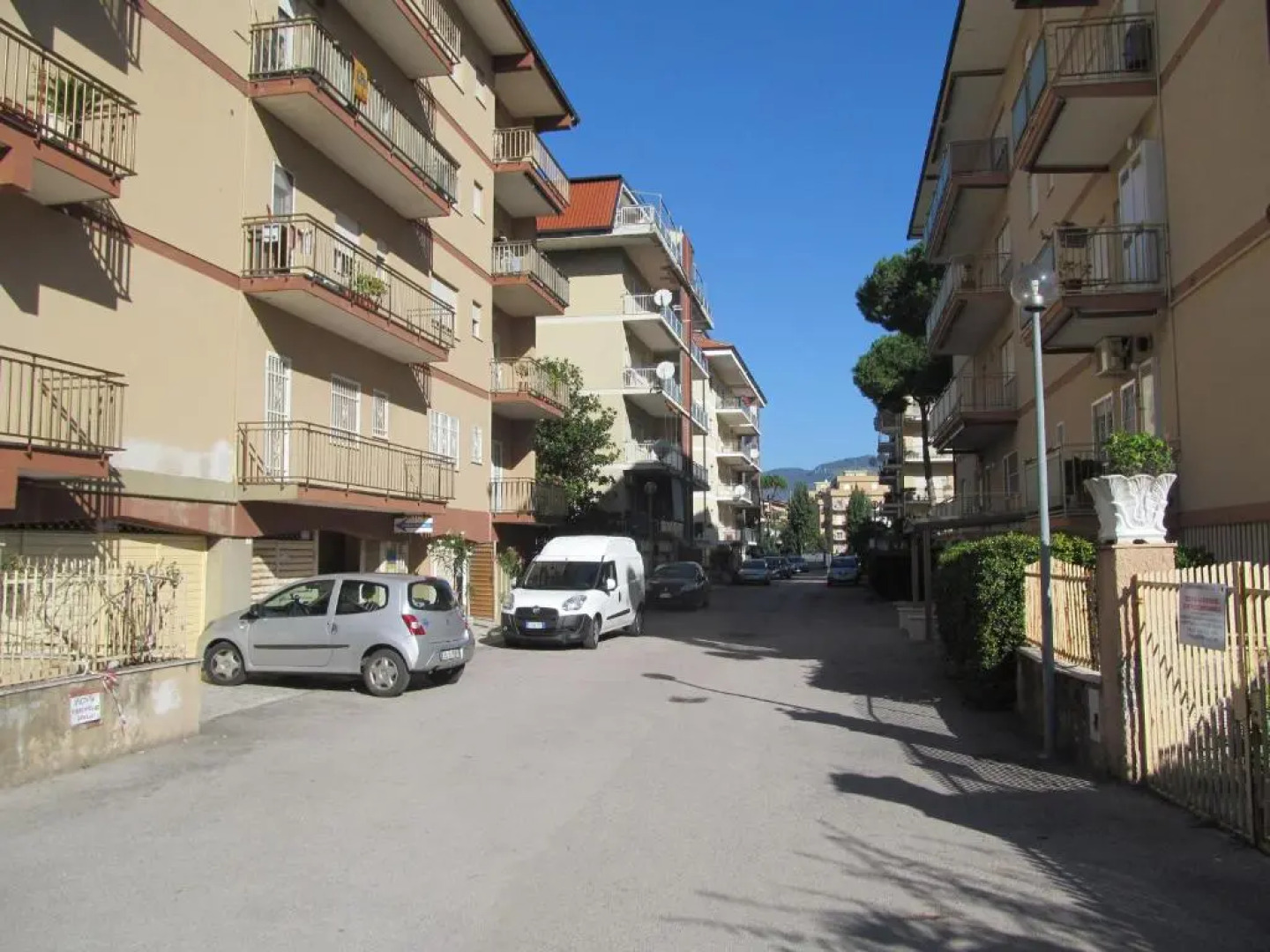 Luminoso Appartamento A 80 Metri dal Mare