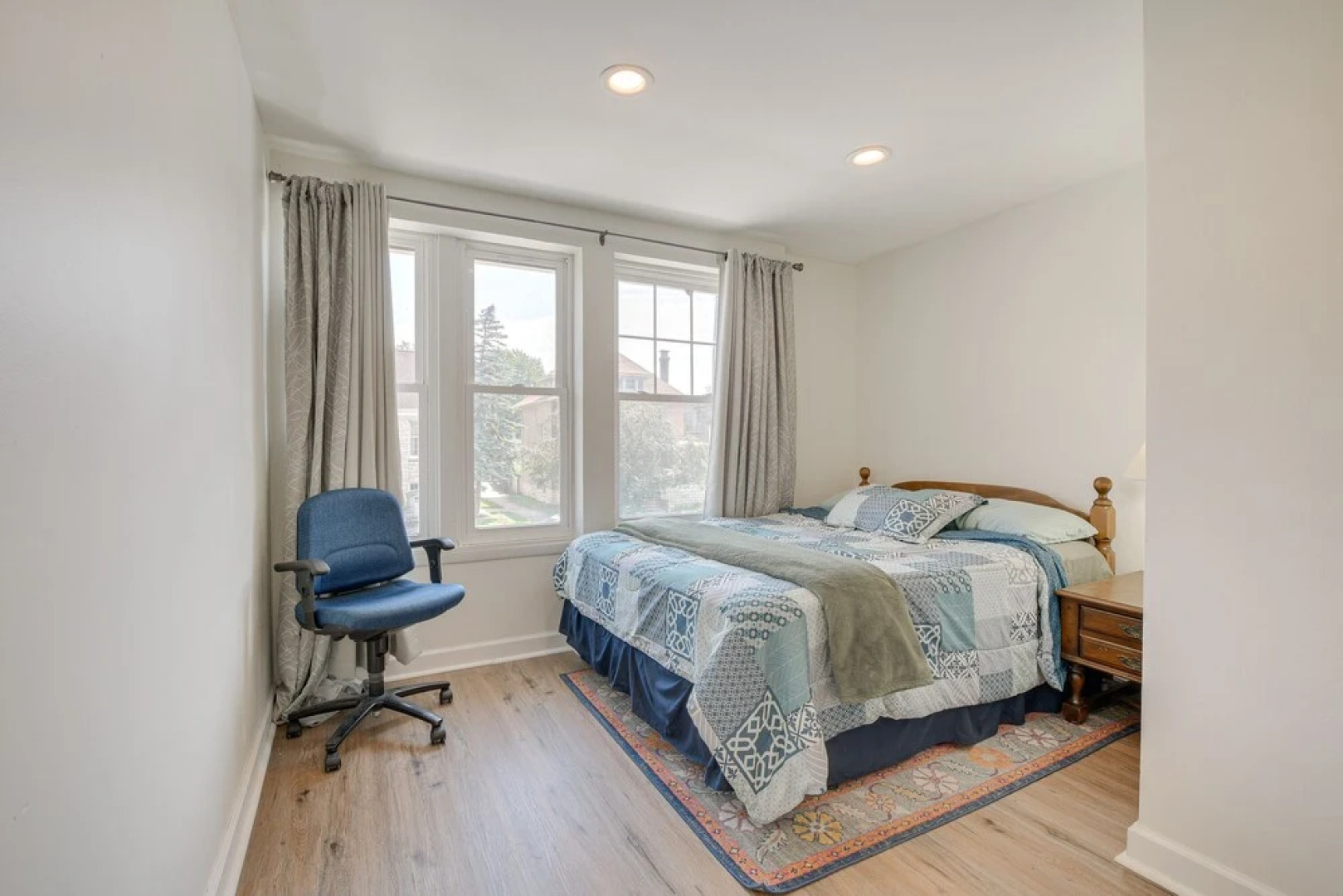 Berwyn Apartment Rental ~ 11 Mi to Chicago!