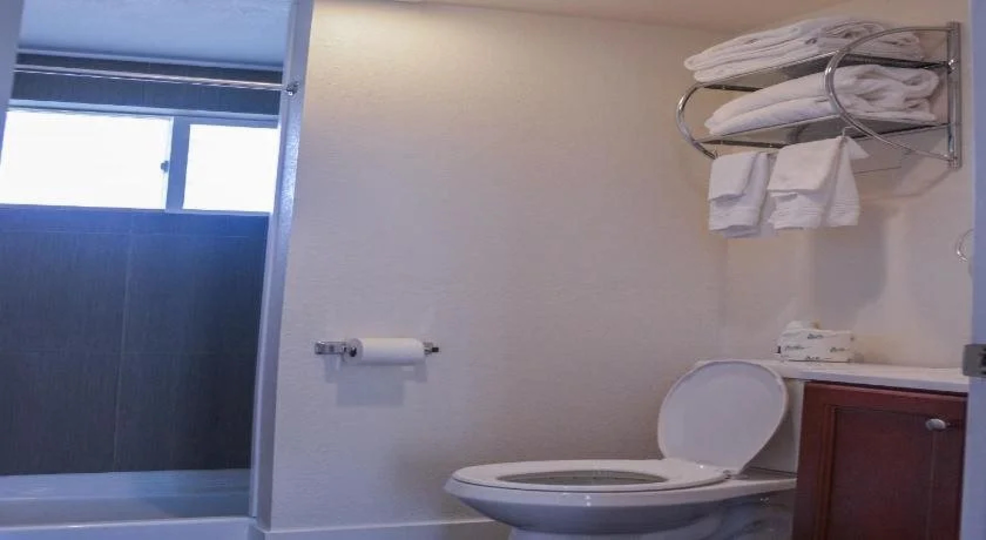 Del Rancho Motel By Townhouse Portland OR Hwy 205