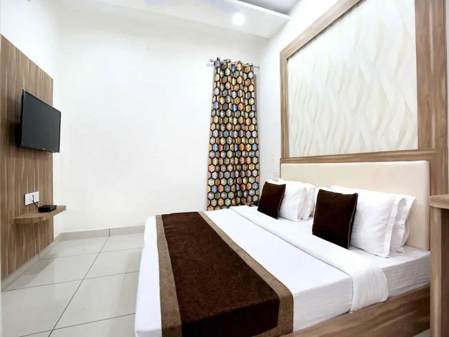 OYO 11882 Hotel Krishna