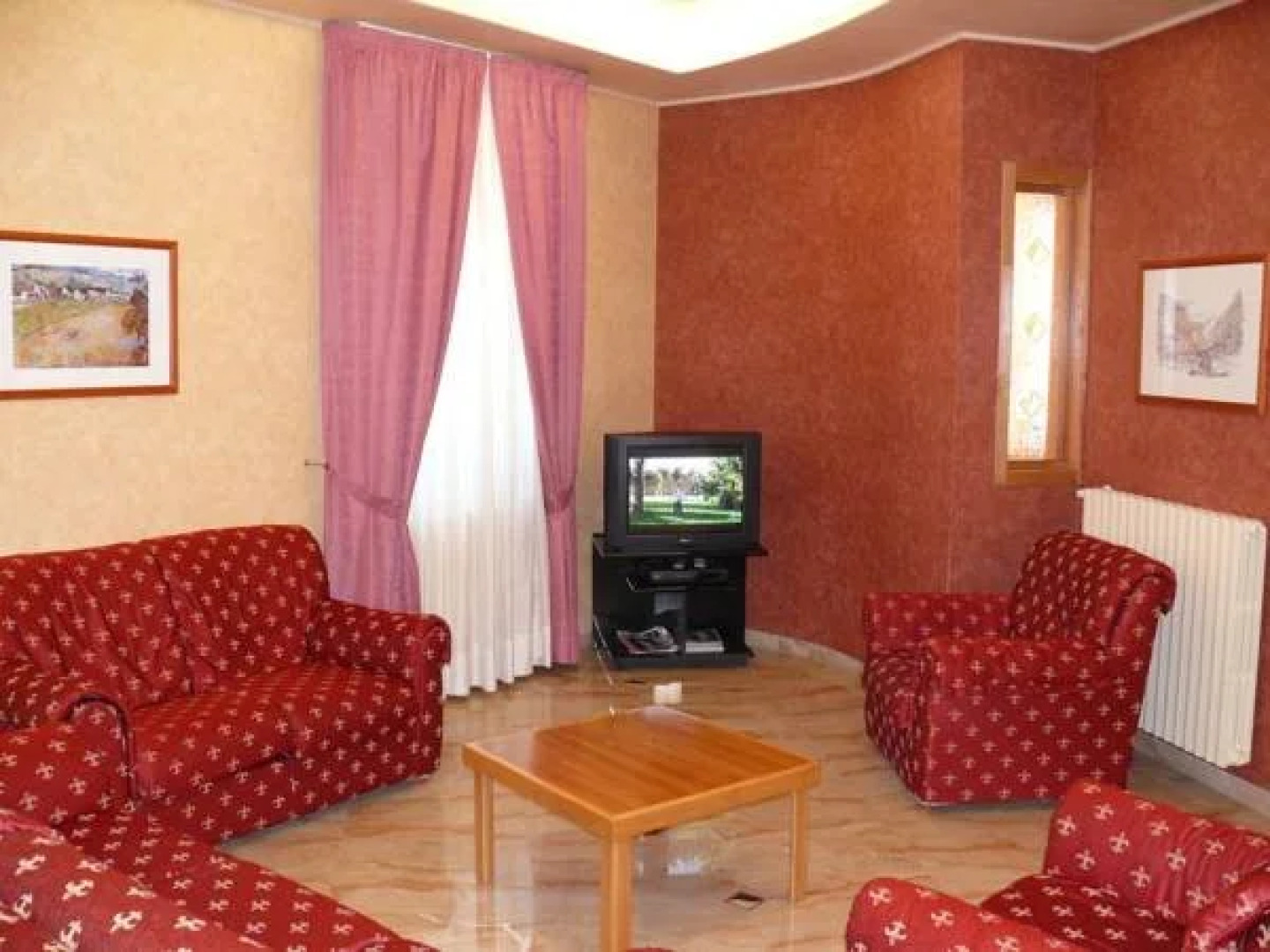 Albergo Casa Del Pellegrino