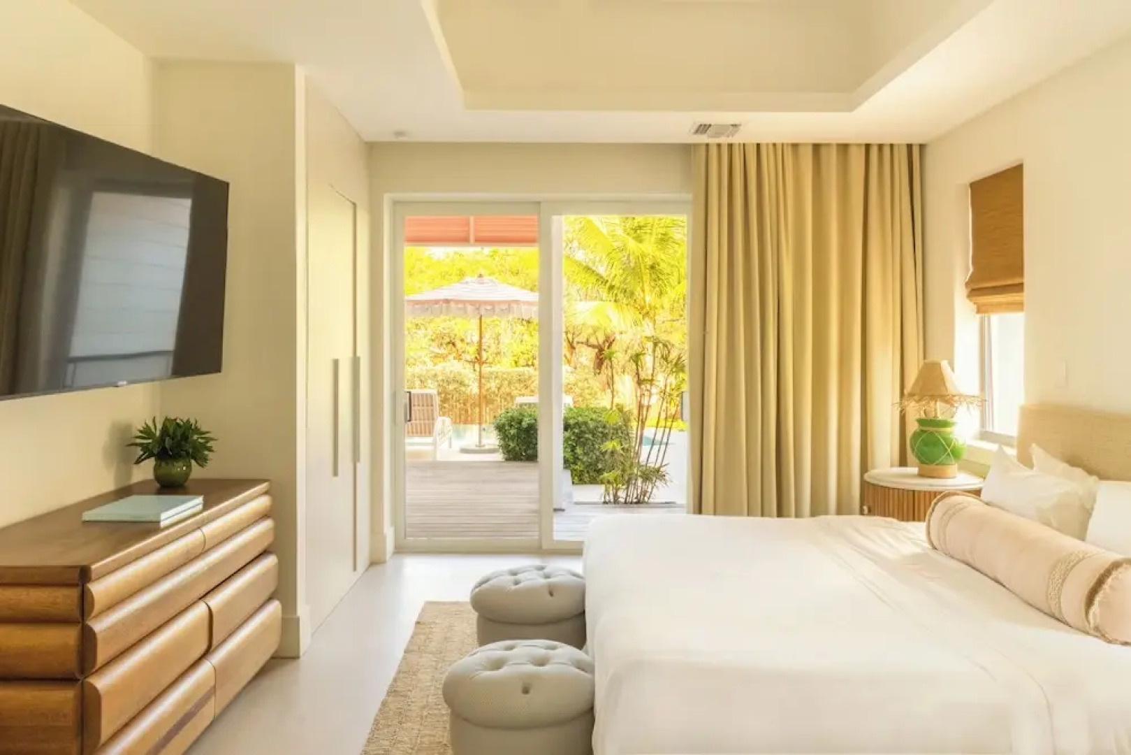 Private Pool Villa at Coral Sands Steps to Pink Sand Beach & Resort Amenities