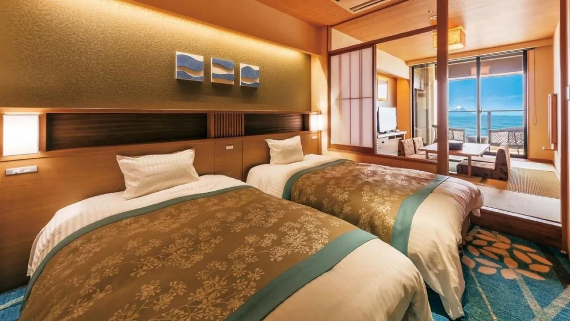 Ryugujo Spa Hotel Mikazuki Fujimitei