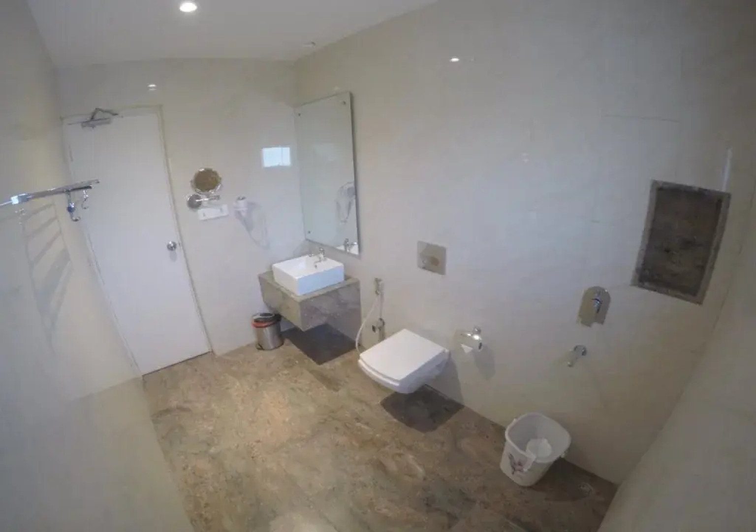 Vinnca LRN Excellency, Salem