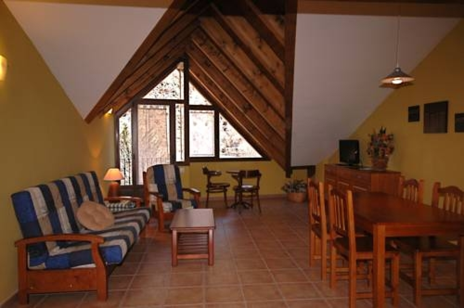 Apartaments Turistics Casa Ton