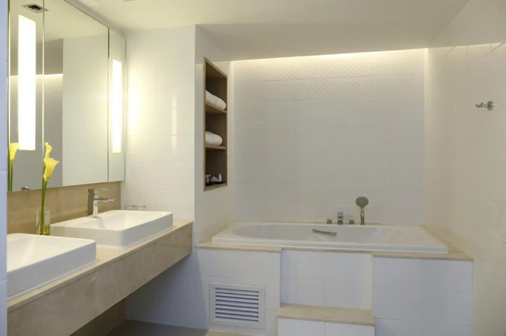 Louis' Tavern Hotel Don Muang