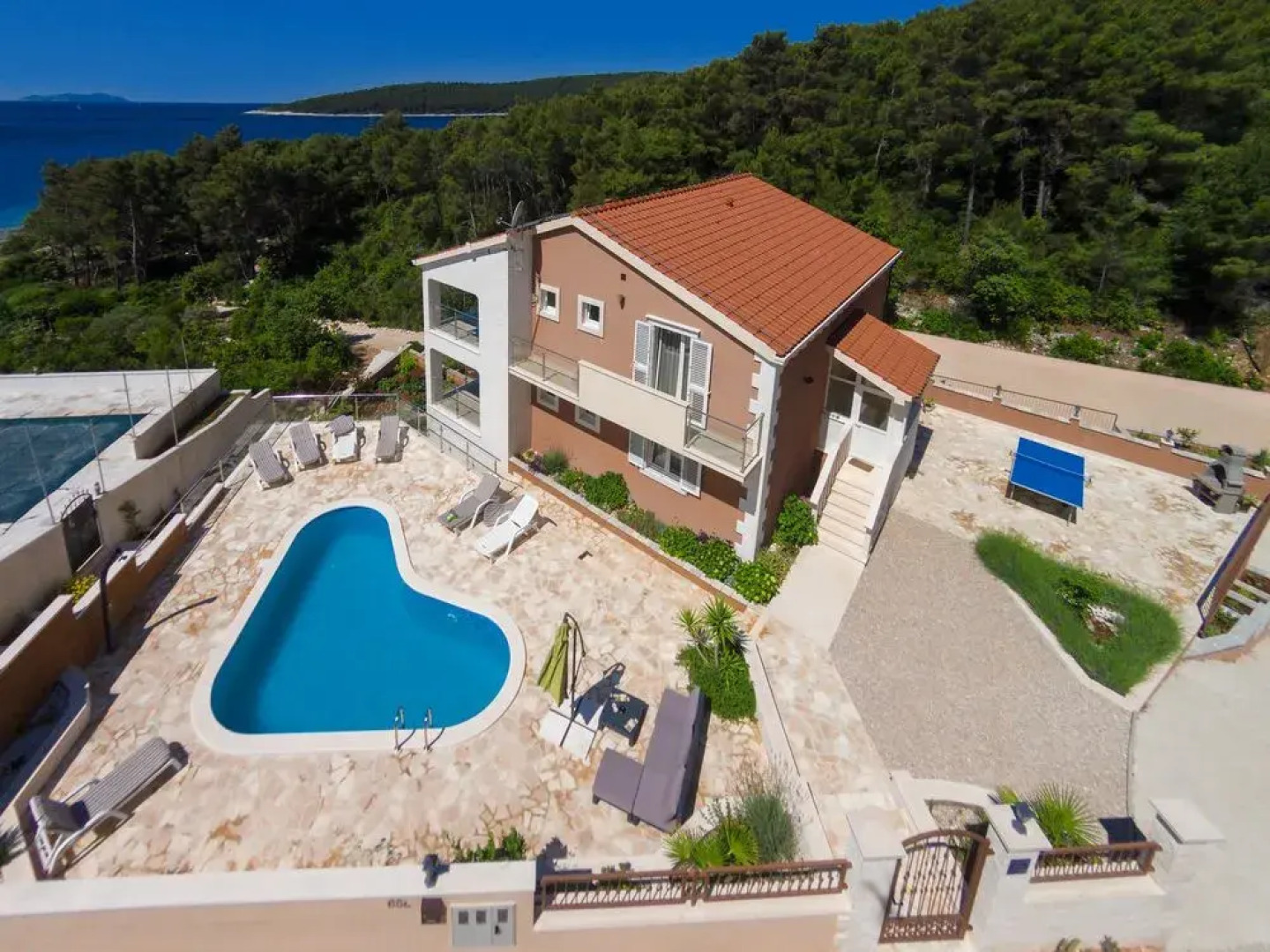 Apartments Milina Nova