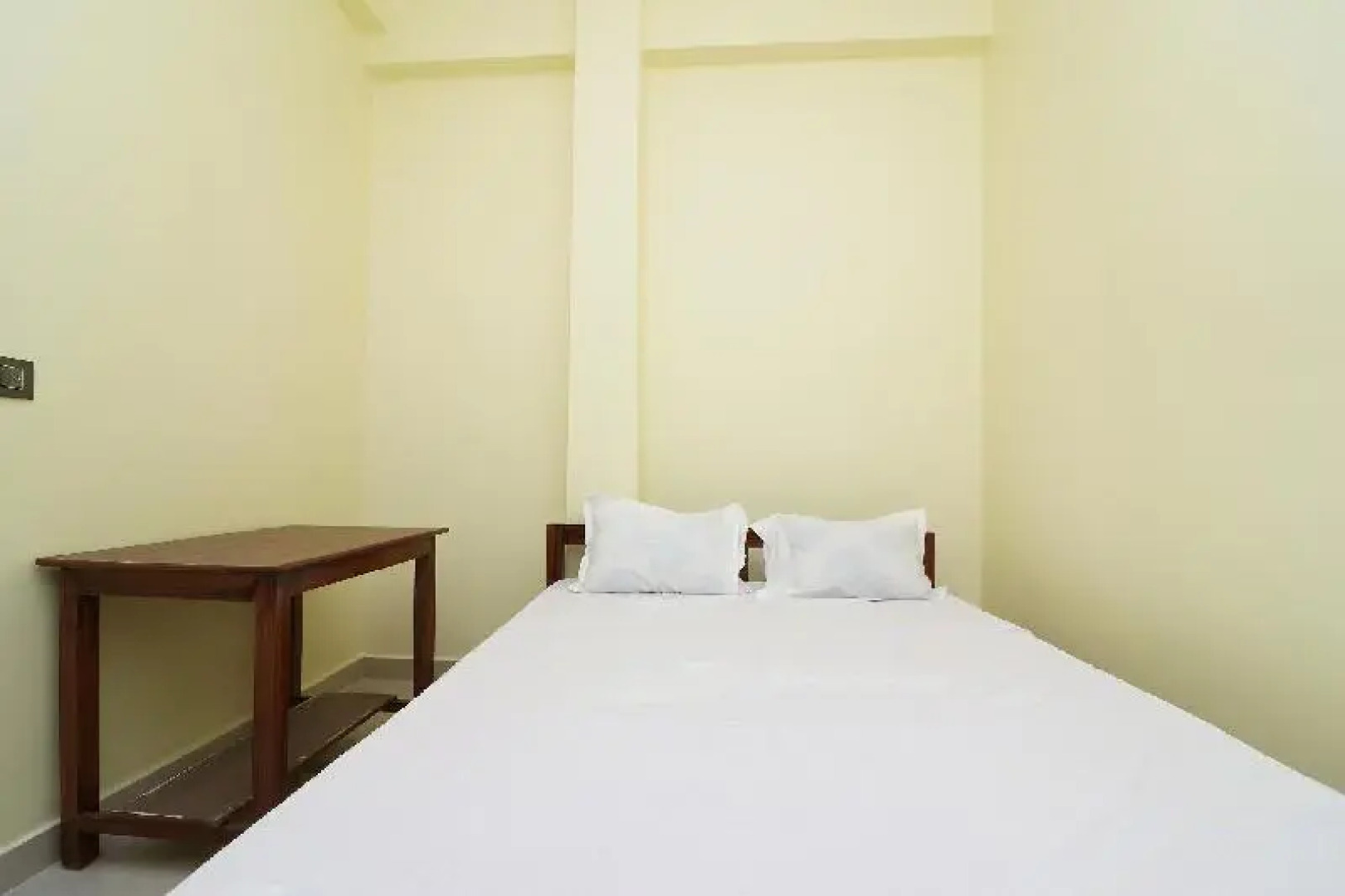 SPOT ON 41904 Hotel R.r Palace