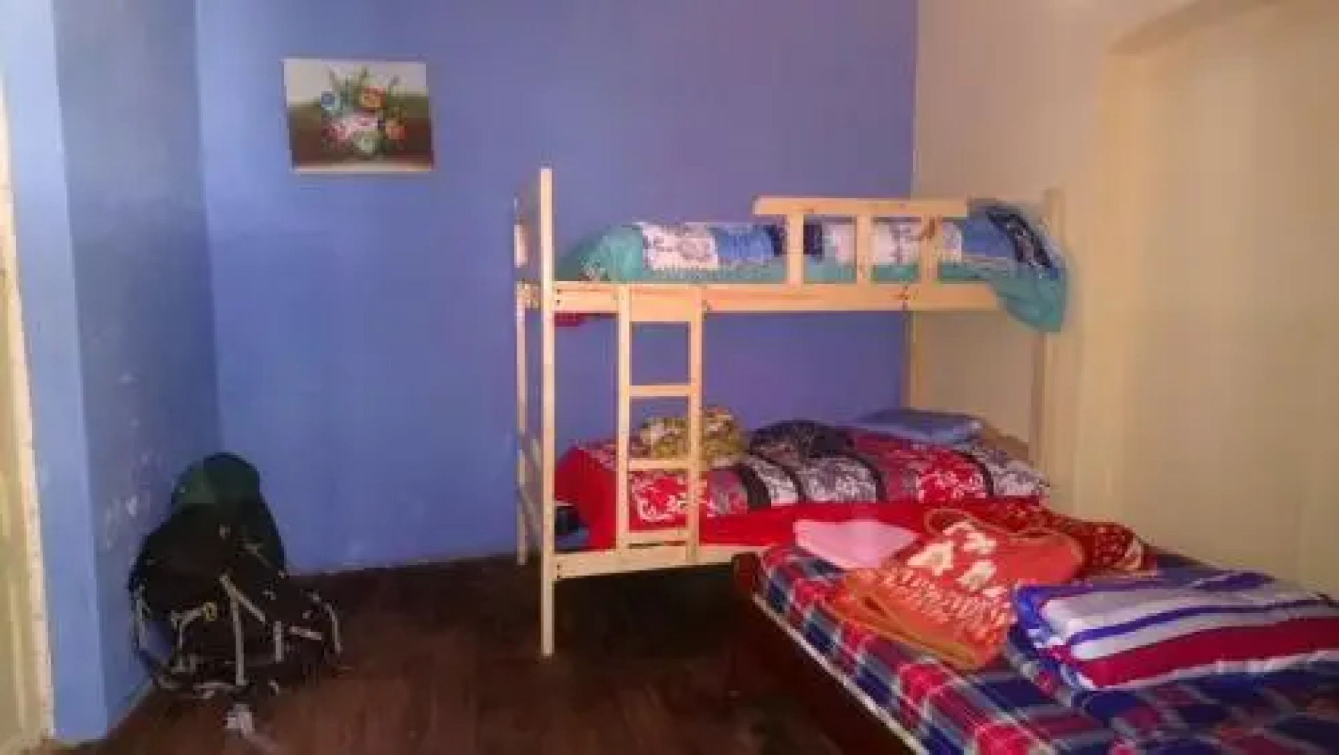 Old House backpackers B & B