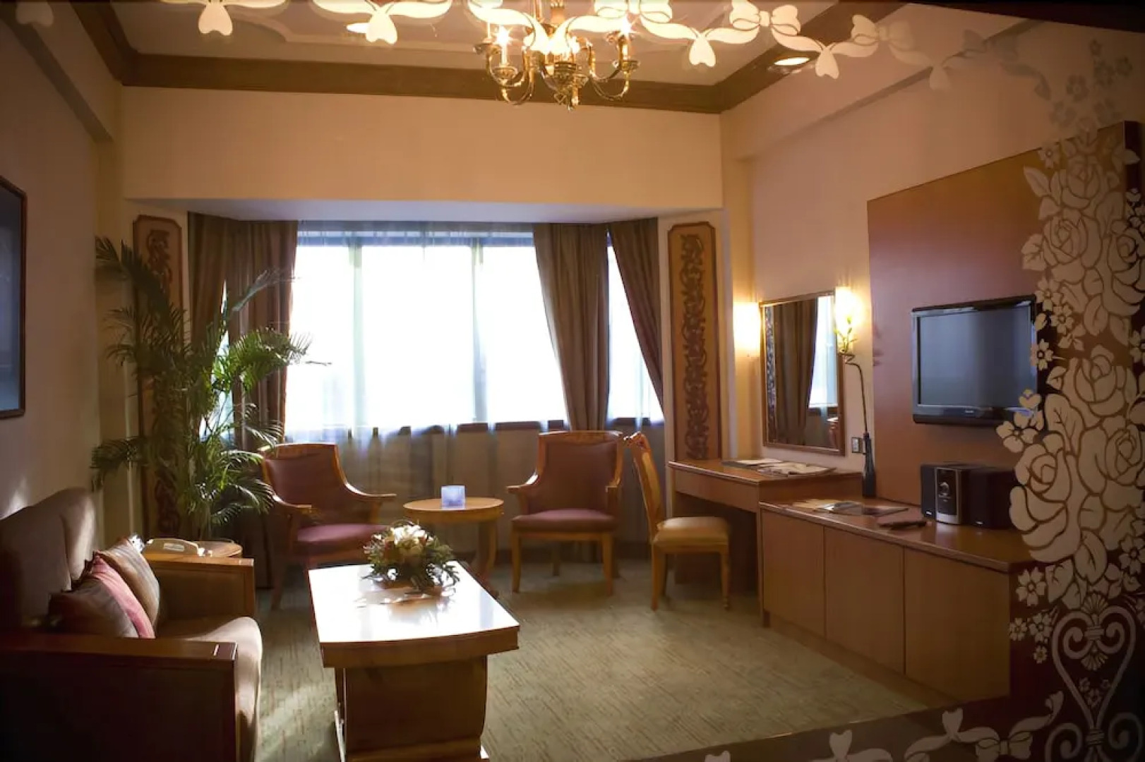 Hotel Centrepoint (Self Check In After 5PM)