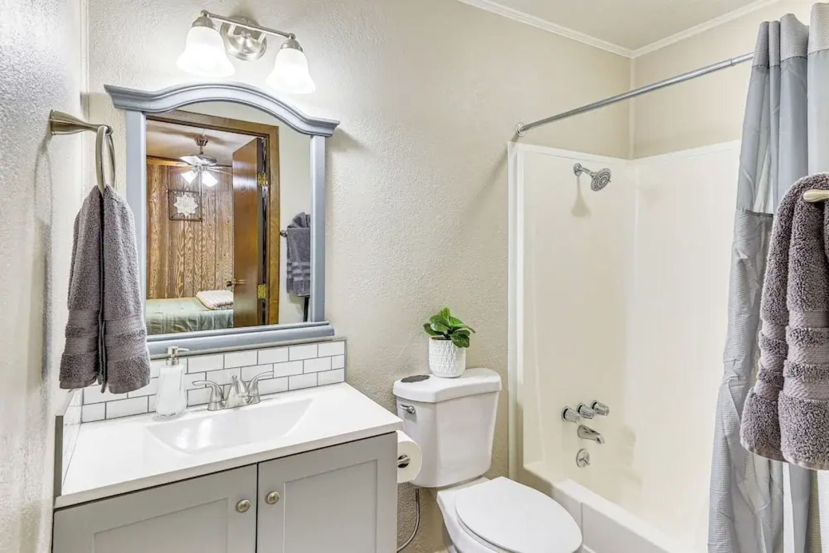 2 Mi to Dtwn: Home w/ Deck & Grill in Payson