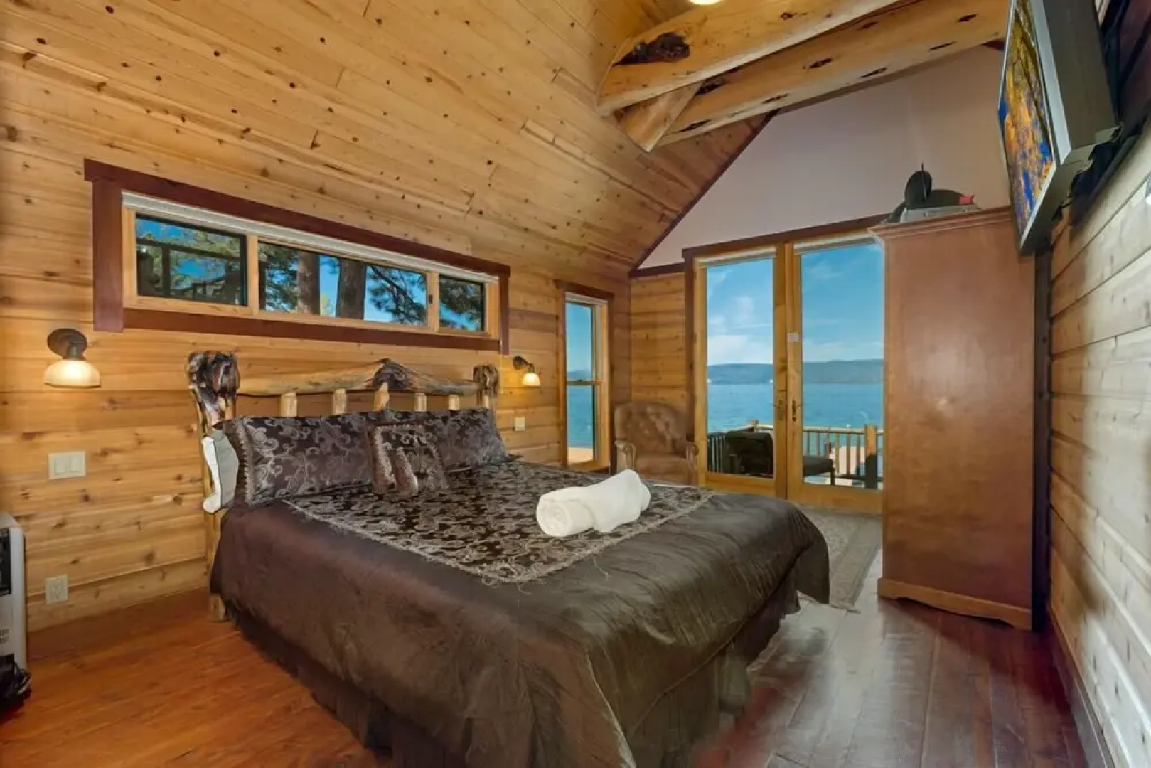 On Lake Tahoe!! Close to Heavenly and Casino's