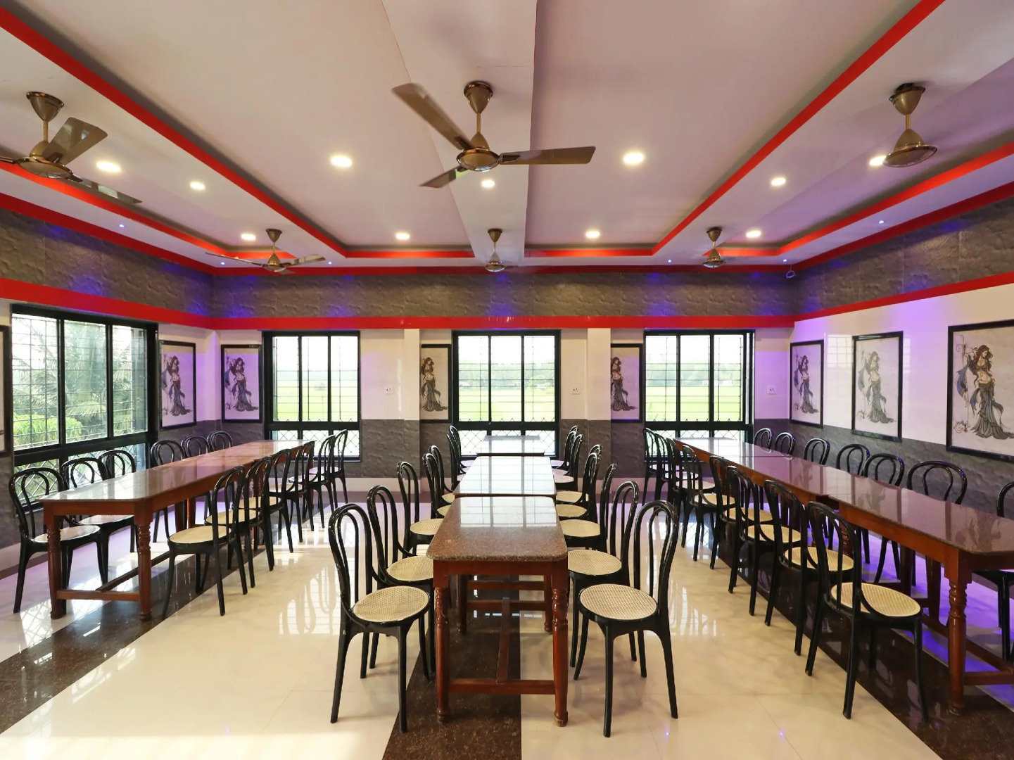 OYO 19686 Hotel Prantika