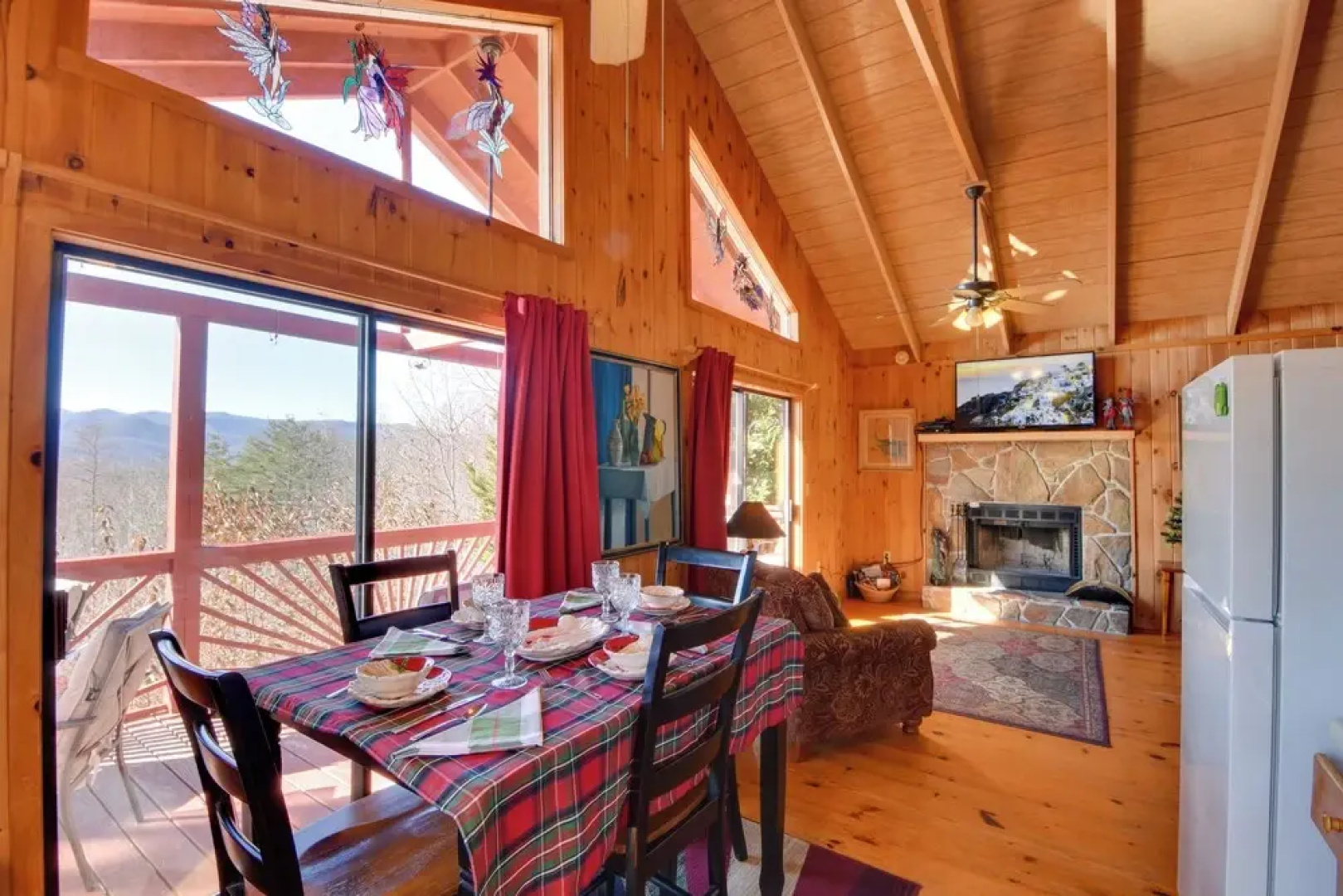 'frog Leap' Hiawassee Cabin w/ Blue Ridge Mtn View