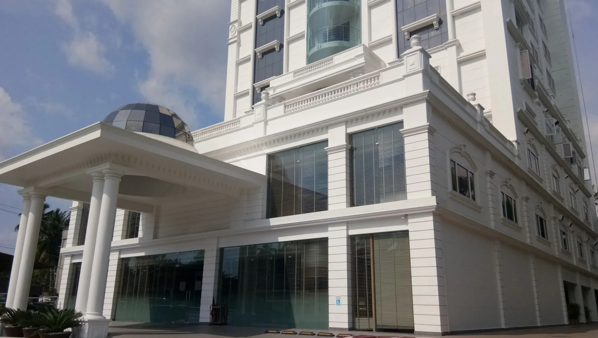 Hotel Karthika Park