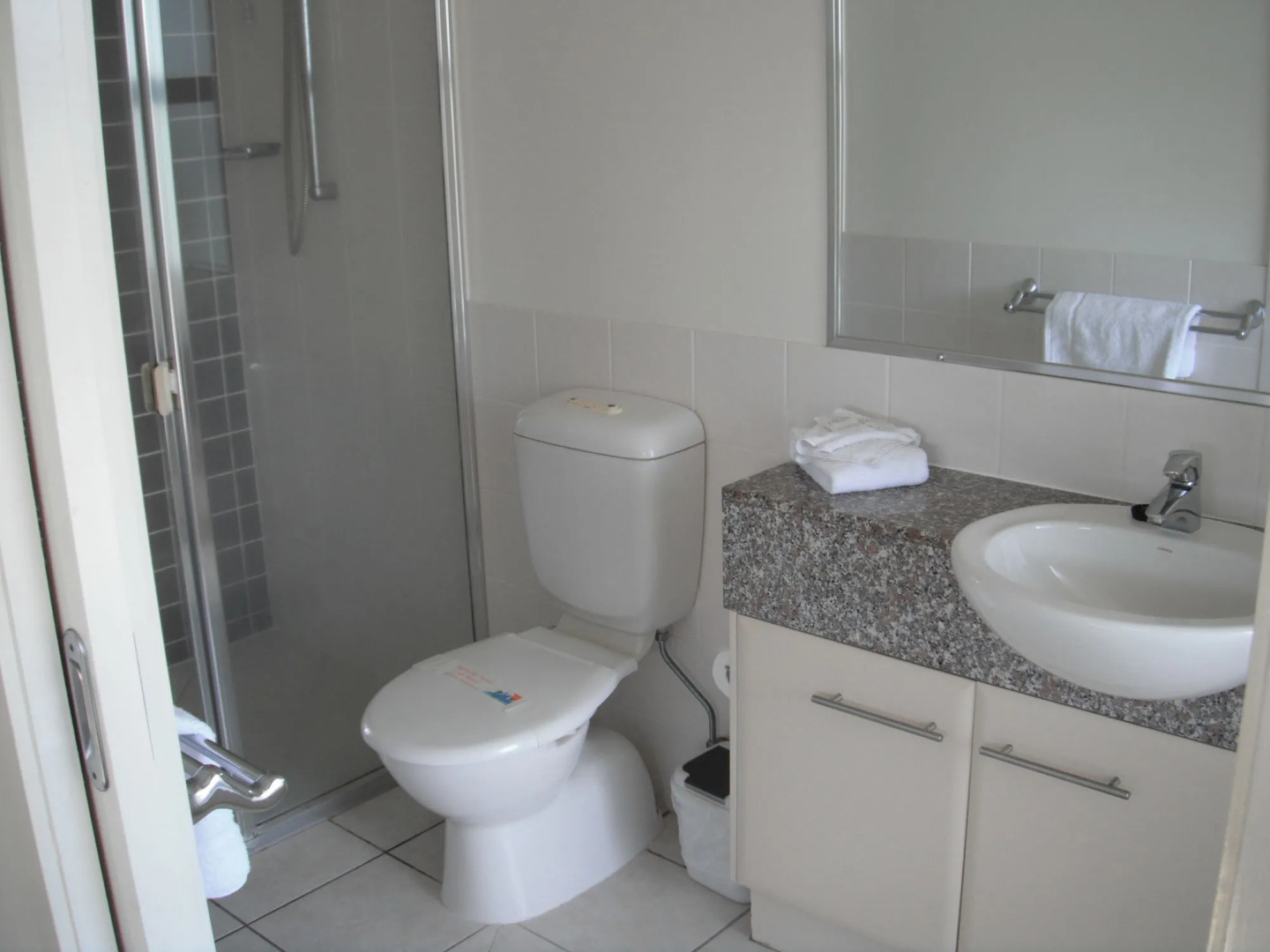 Meridian Alex Beach Apartments