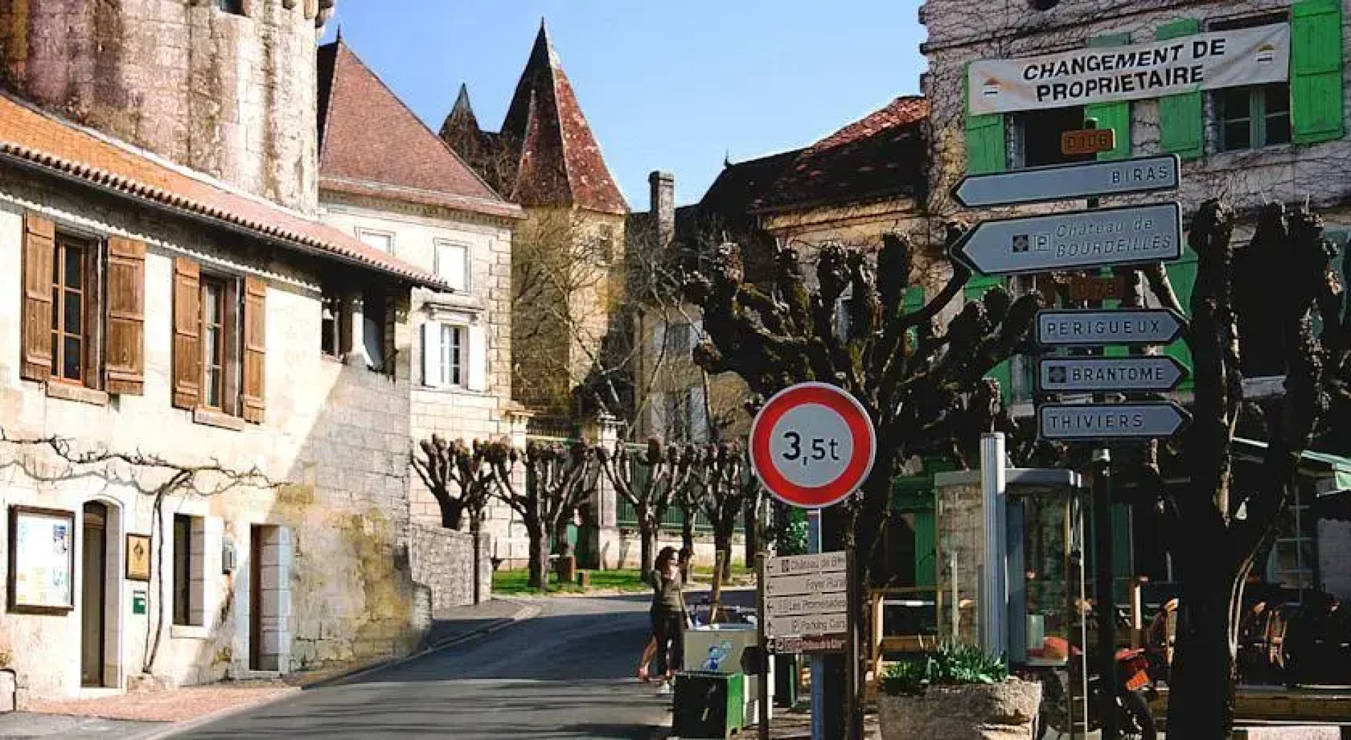 Chambres dhôte Place du Donjon