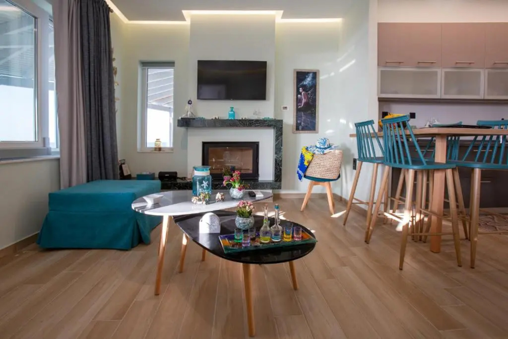 Kyma Seafront Suite by Estia