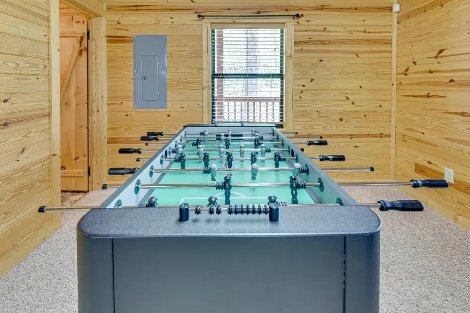 Sage Grass Retreat Wears Valley Cabin w Hot Tub Game Room Wraparound Deck