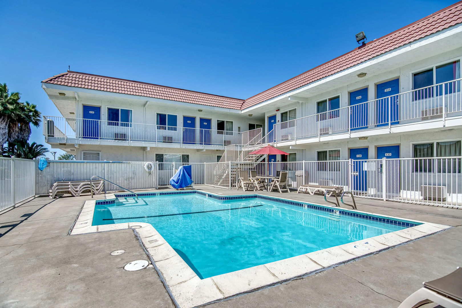 Motel 6 Stockton, CA - Charter Way West