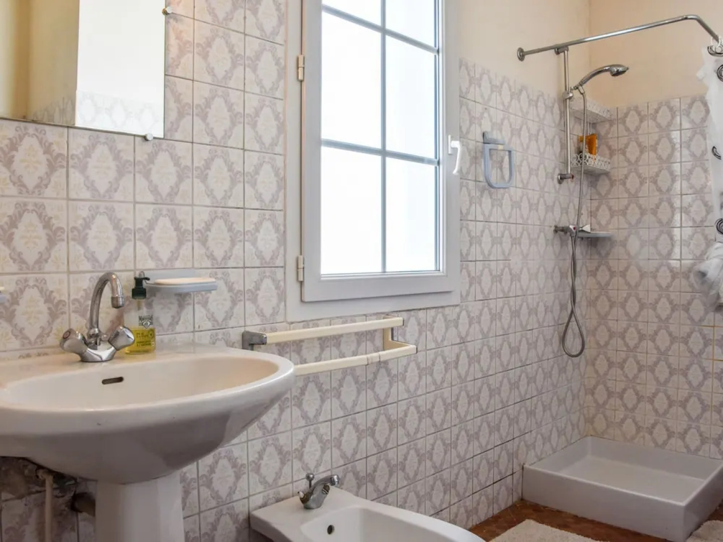 Spacious Holiday Home Near Sea in Loix