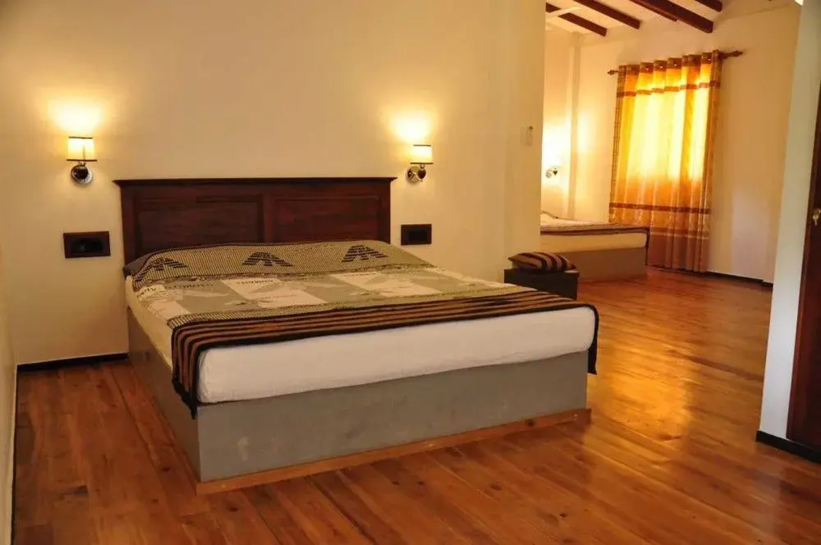 Asantha Guest House