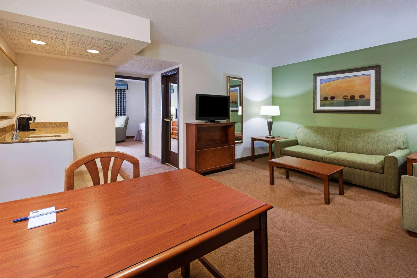 Clarion Pointe OKC Airport