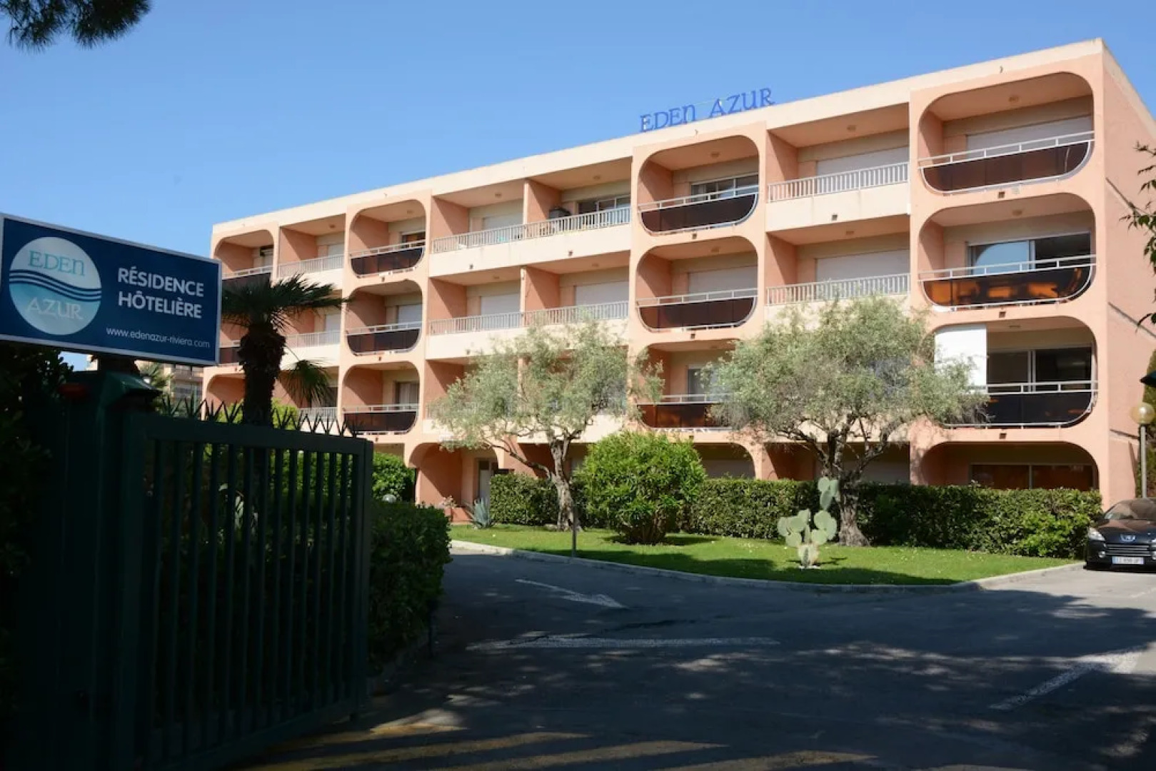 Residhotel Eden Paradise