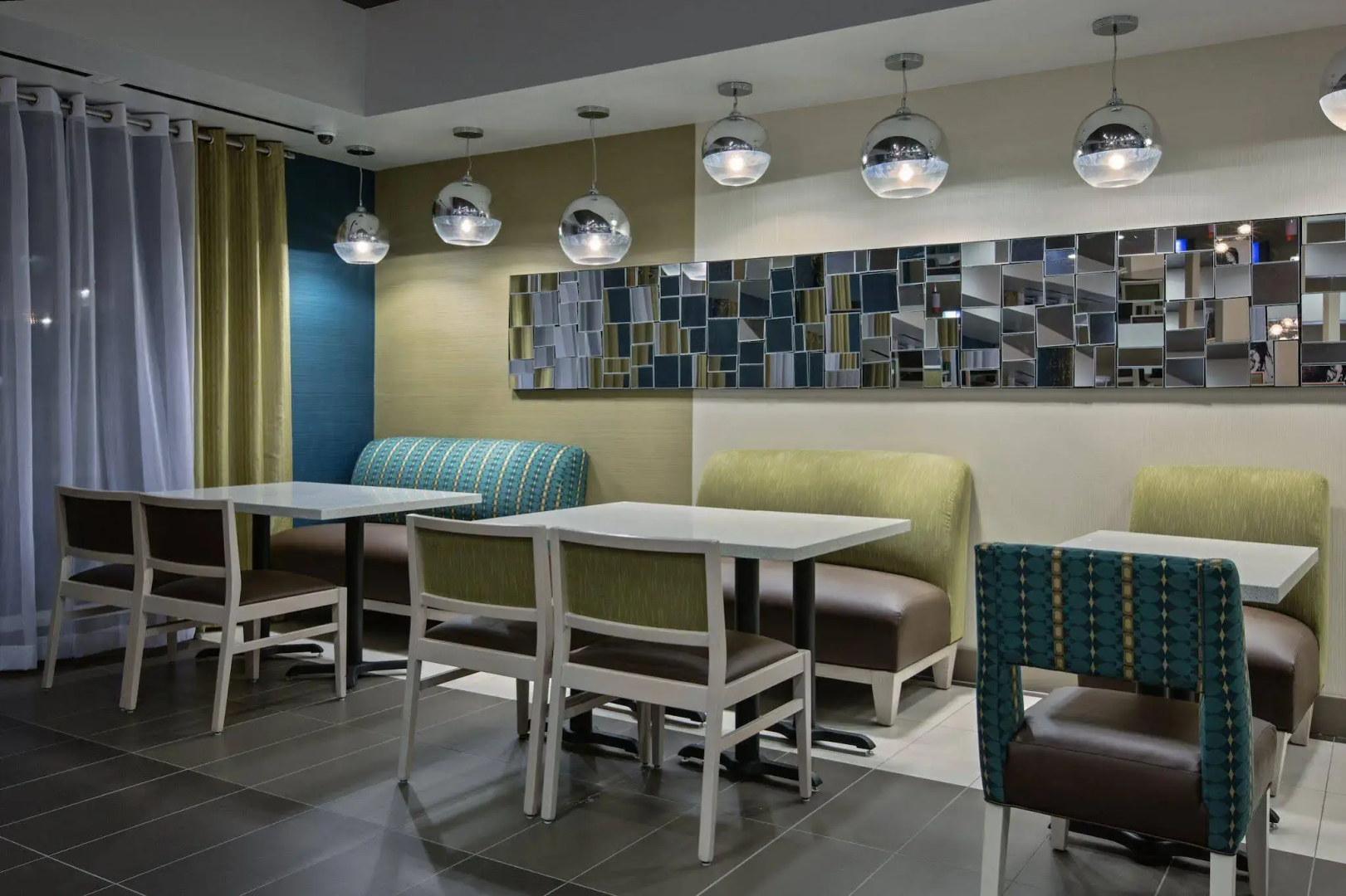 Holiday Inn Express Hotel & Suites, Carlisle-Harrisburg Area by IHG