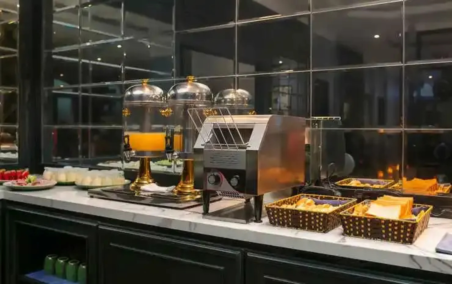 The Exquisite Halong Hotel