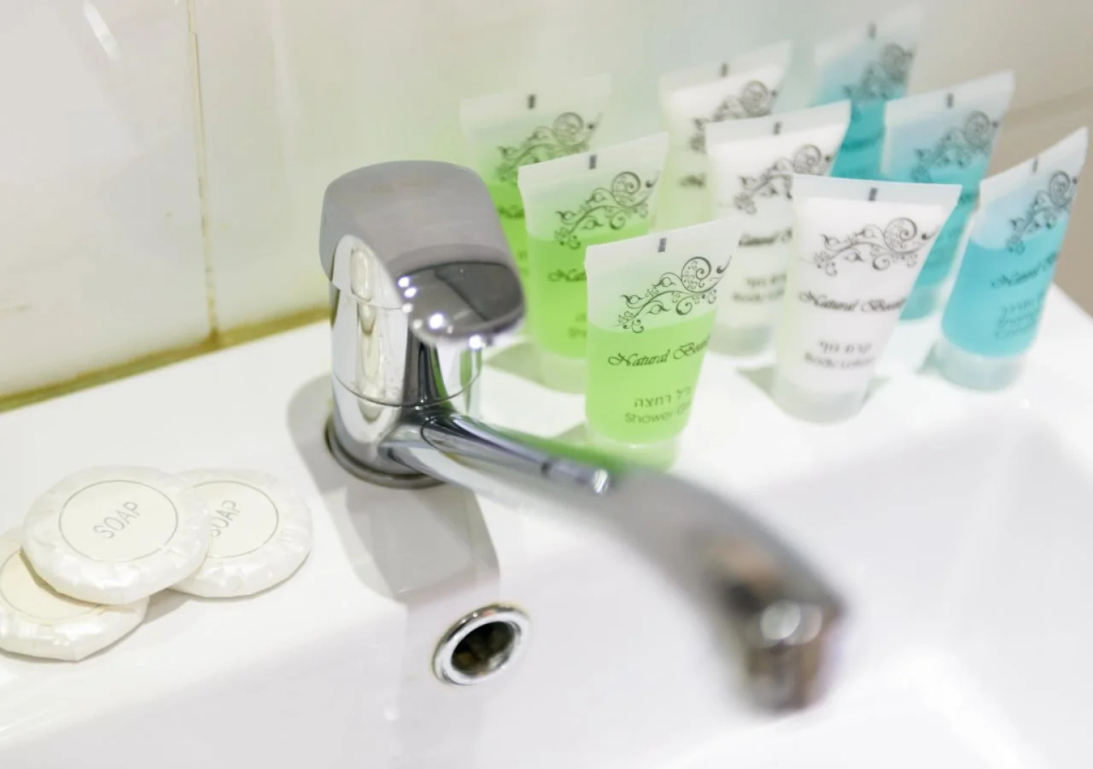 Crown Sea Apart hotel