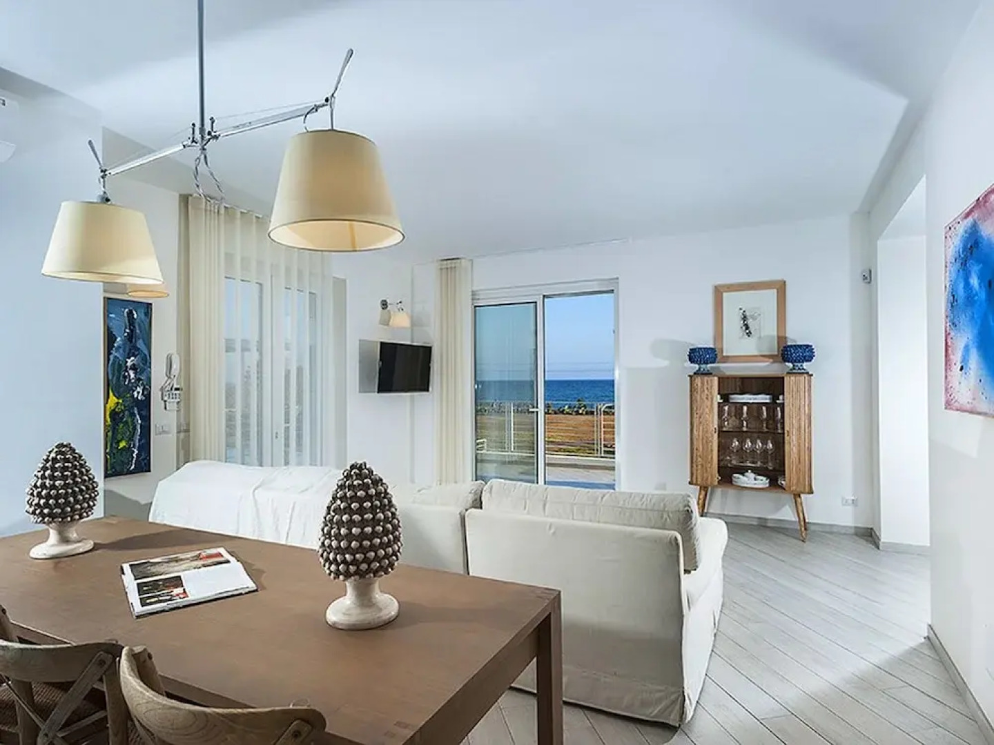 Villa with Private Swimming Pool & Hot Tub near Sea, Modica