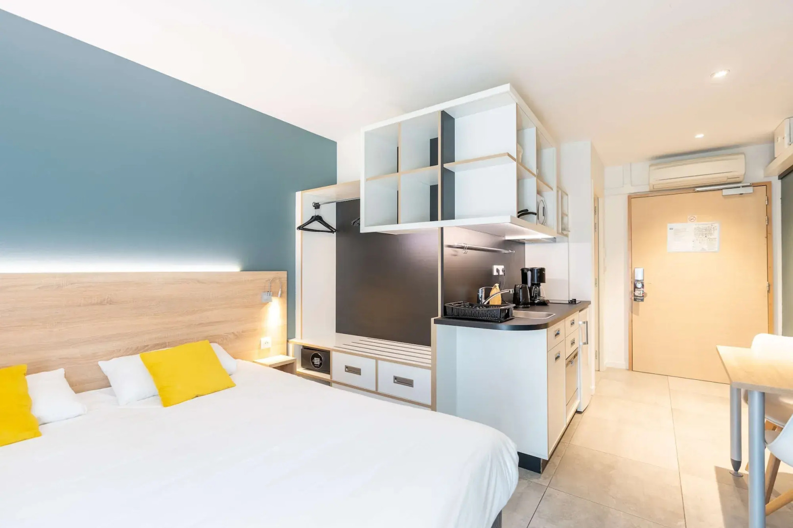 Appart'hôtel Kyriad Résidence Cabriès - Plan de Campagne